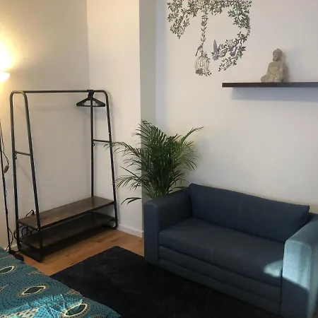 Gruene Oase Mit Balkon I Eg Apartment Duisburg