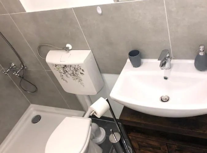 Grüne Oase Mit Balkon I Eg *